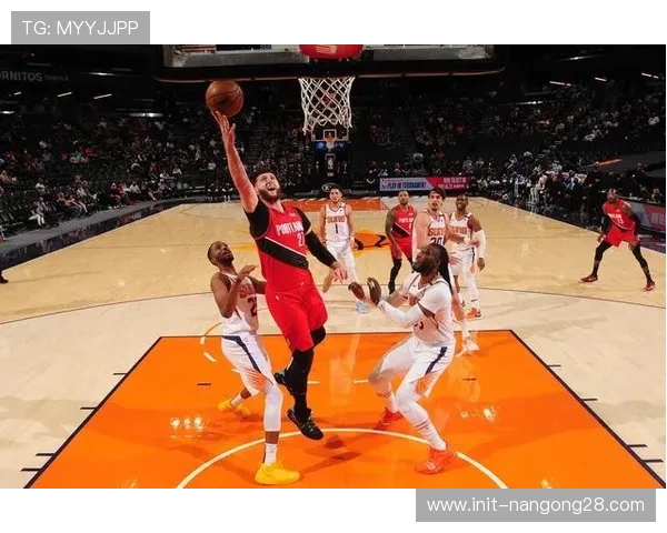 火花险胜飞翼，普拉姆关键罚球定胜局